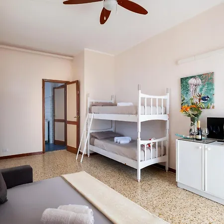 Holiday home Attico Vista Mare Bellavita *